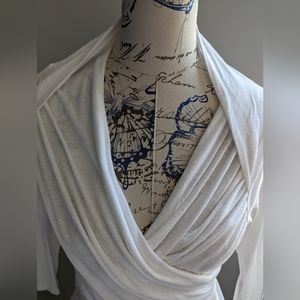 Jason Maxwell White Top V neckline with 3/4 sleeve